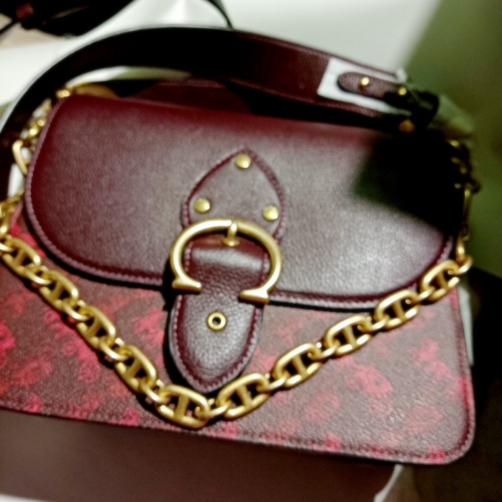 Coach Authentic Beat 25